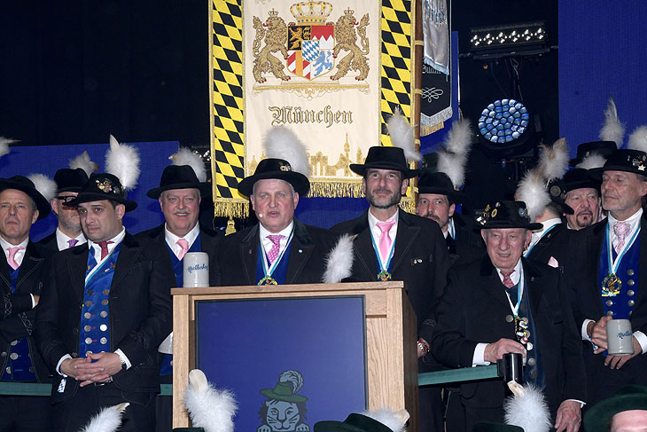 Filser-Show 2025: Begrüßung durch Filser-Chef Christian Schottenhamel (©Foto: Ingrid Grossmann)